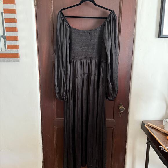 Z SUPPLY Black Wildes Black Satin Tiered skirt Smocked Midi Dress Long Sleeve XL - Picture 3 of 8